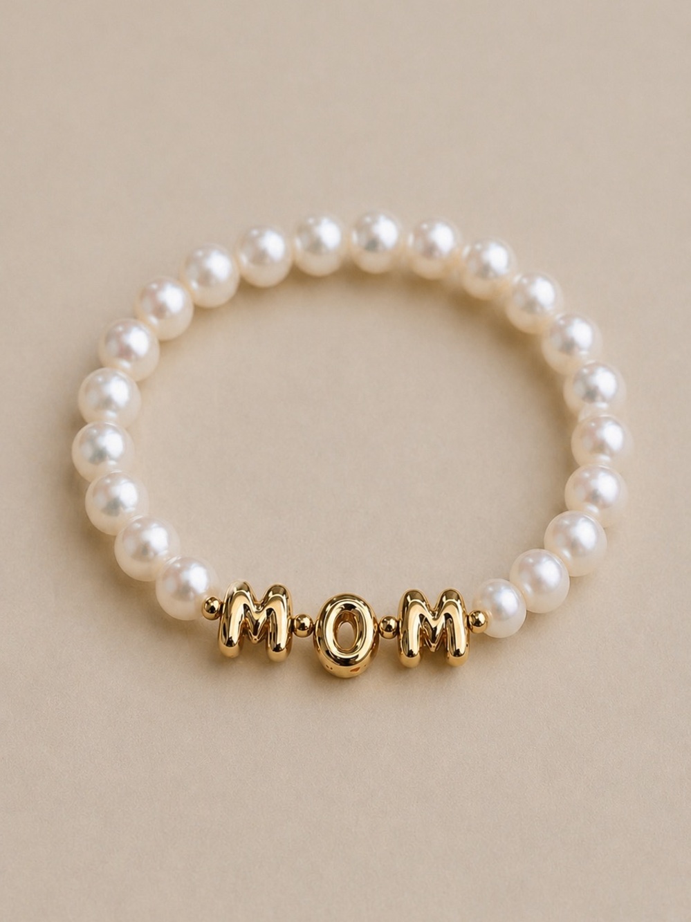 Gold 'MOM' Pearl Stretch Bracelet - White Pearls with Gold Accents
